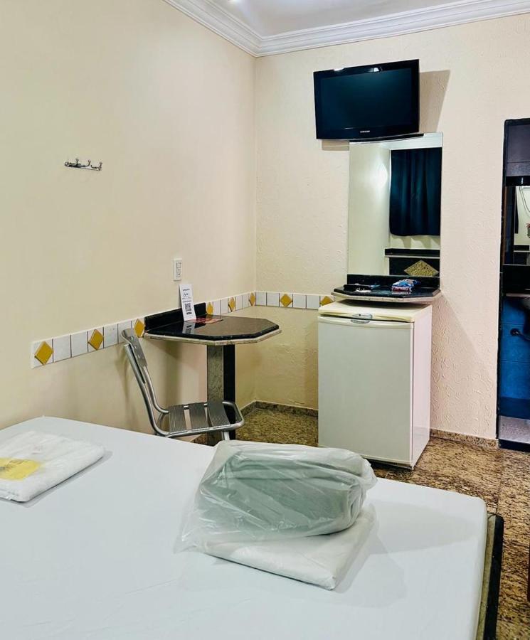 Hotel Buriti Stop (Adults Only) Goiania Exterior photo