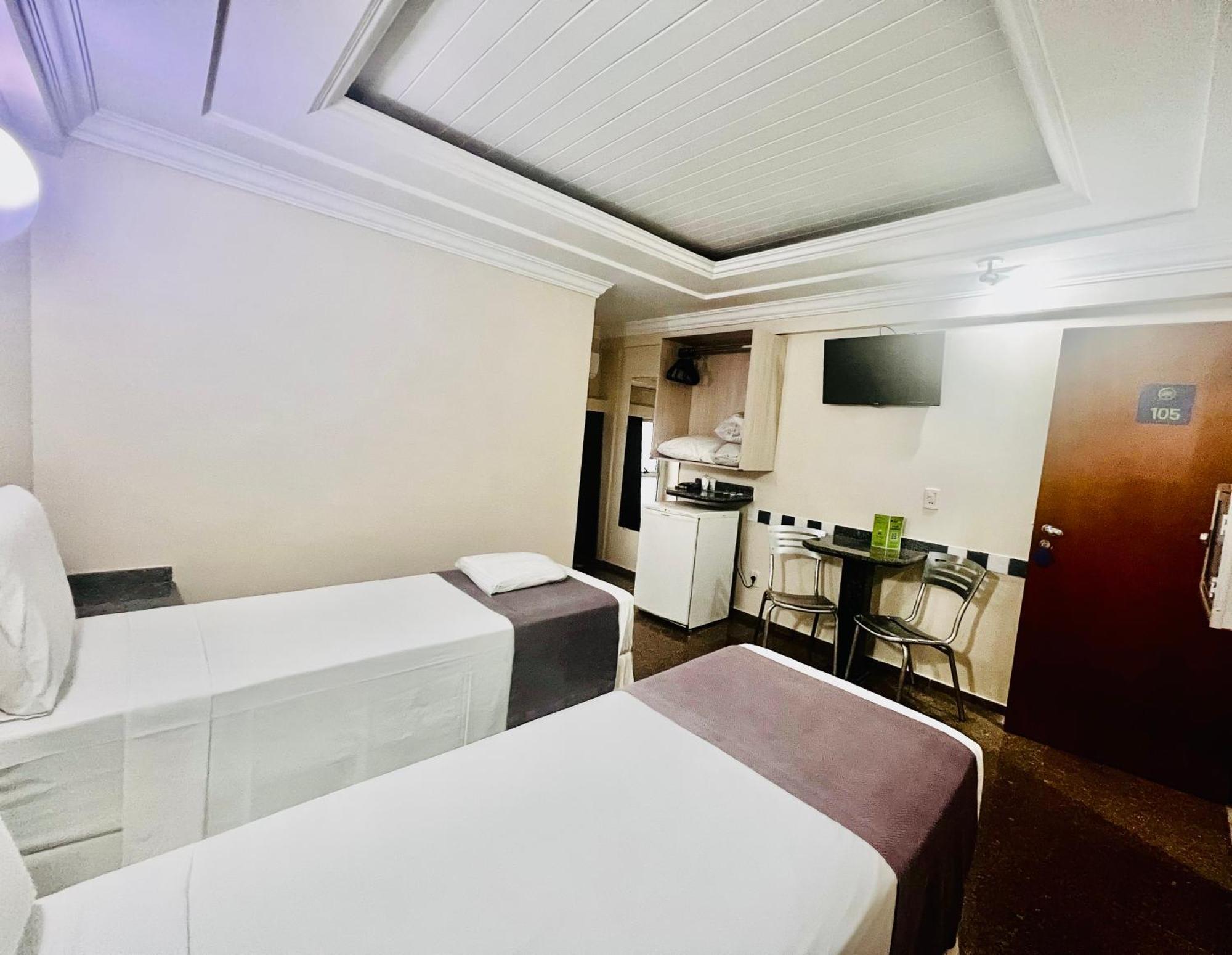 Hotel Buriti Stop (Adults Only) Goiania Exterior photo